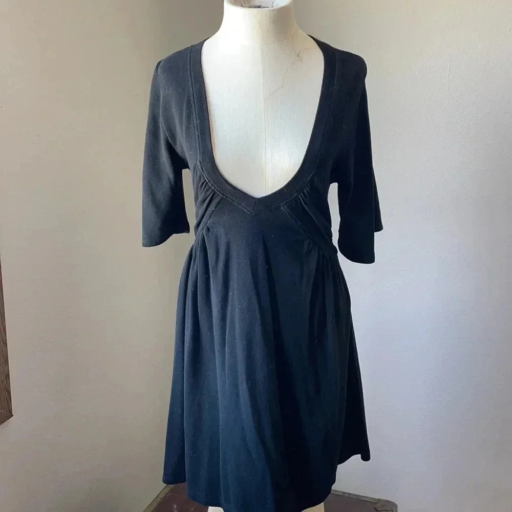 Black‎ Dress